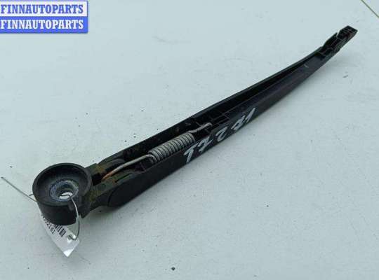 Поводок дворника на BMW 5 (E39)