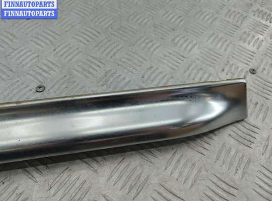 купить Молдинг двери передней левой на Audi A6 C5 Allroad (2000-2005)