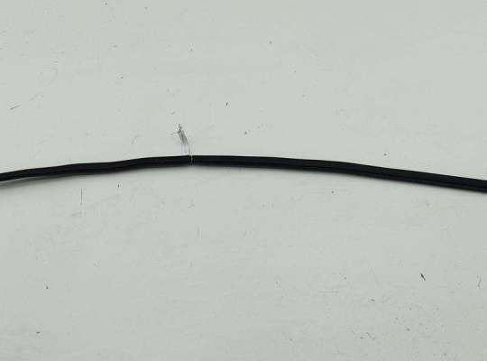 Молдинг стекла двери передней левой наружный BM3704081 на BMW 3 E36 (1991-2000)