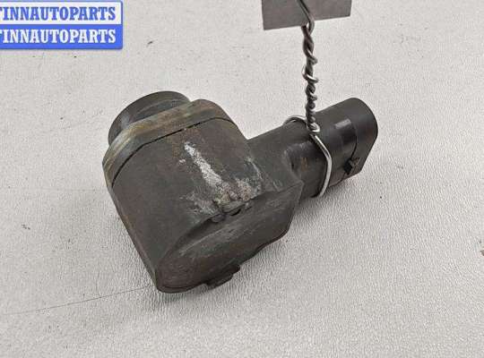 купить Датчик парковки (парктроник) передний на Volkswagen Passat B6