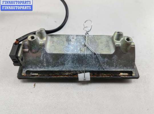 купить Кнопка открывания багажника на Volkswagen Golf-4