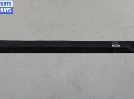 купить Молдинг двери передней правой на Opel Zafira A (1999-2005)