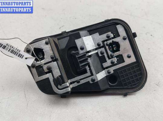 купить Плата фонаря заднего левого на Volkswagen Touareg