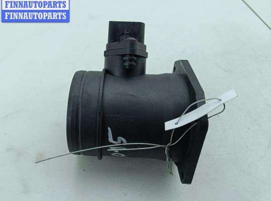 купить Расходомер (измеритель потока воздуха) на Audi A4 B7 (2004-2008)