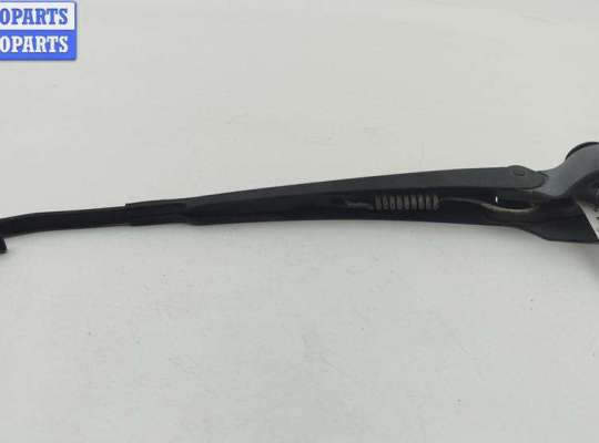 Купить Щеткодержатель (поводок стеклоочистителя) задний на Volkswagen Golf-4 Щеткодержатель (поводок стеклоочистителя) задний VG2717863 на Volkswagen Golf-4