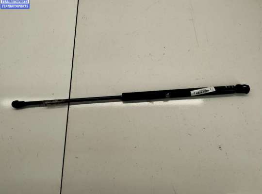 Амортизатор крышки (двери) багажника VG2626625 на Volkswagen Golf-4