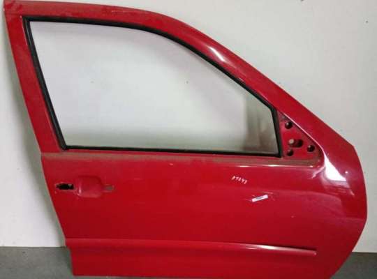 купить Дверь боковая передняя правая на Volkswagen Polo (1994-1999)