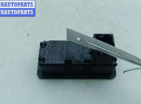 купить Кнопка открывания багажника на Audi Q7 4L (2005-2015)