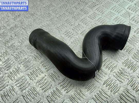 Патрубок интеркулера VG2712161 на Volkswagen Passat B5