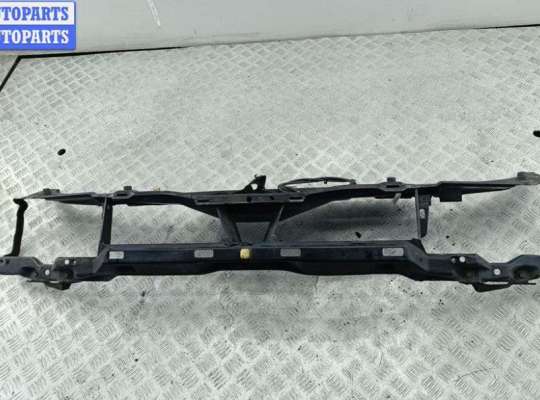 Рамка передняя (панель кузовная, телевизор) VG2735044 на Volkswagen Passat B4