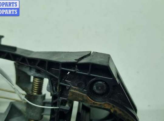 купить Корпус (держатель) ручки двери задней правой на Volkswagen Passat B6