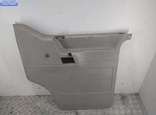 купить Обшивка двери передней правой (дверная карта) на Volkswagen Transporter T4