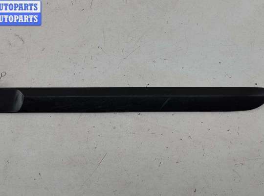 купить Молдинг двери задней левой на Peugeot 308 T7 (2007-2013)