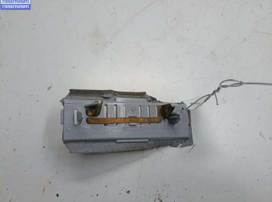 Планка подсветки номера на Opel Zafira A