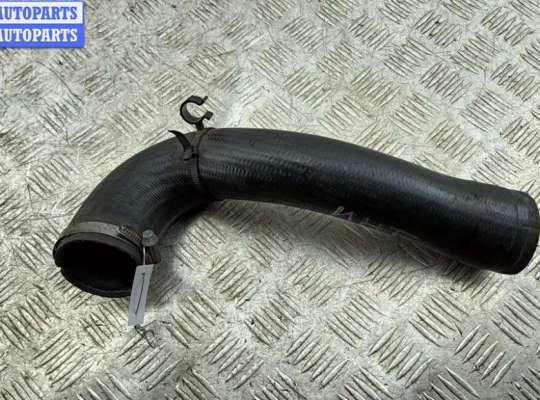 Патрубок интеркулера OP2438499 на Opel Vectra C (2002-2008)