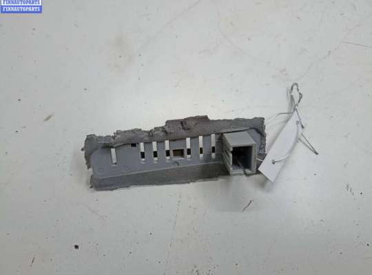 Планка подсветки номера на Opel Zafira A