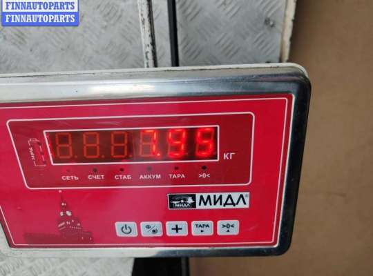 купить Обшивка двери передней правой (дверная карта) на Volkswagen Passat B4