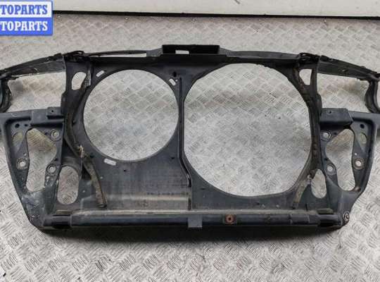 Рамка передняя (панель кузовная, телевизор) VG2718119 на Volkswagen Passat B5