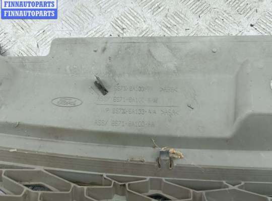 купить Решетка радиатора на Ford Mondeo III (2000-2007)