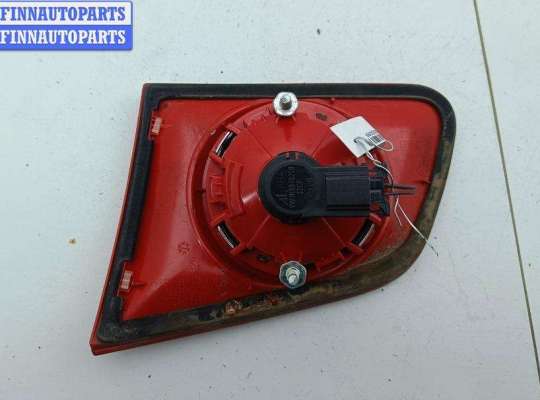 купить Фонарь крышки багажника левый на Volkswagen Passat B6