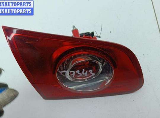 купить Фонарь крышки багажника левый на Volkswagen Passat B6