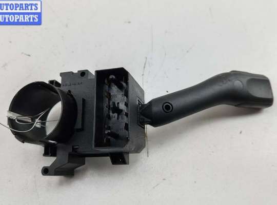 купить Переключатель поворотов на Volkswagen Golf-4