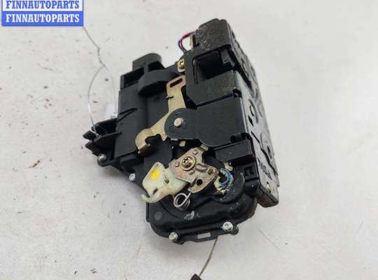 купить Замок двери передней левой на Volkswagen Passat B5