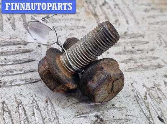 купить Болт крепления на Skoda Octavia mk2 (A5 1Z) 2004-2013