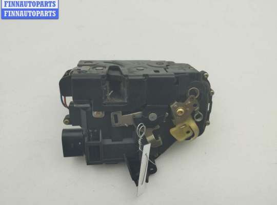 купить Замок двери передней левой на Audi A4 B6 (2001-2004)