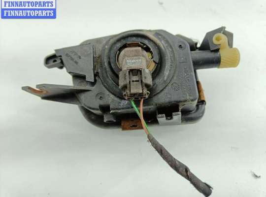 купить Фара противотуманная левая на Mercedes C-Class W203 (2000-2006)