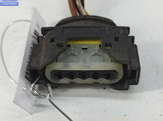 Купить Разъем (фишка) проводки на Mercedes C-Class W203 (2000-2006) Разъем (фишка) проводки MB1685378 на Mercedes C-Class W203 (2000-2006)