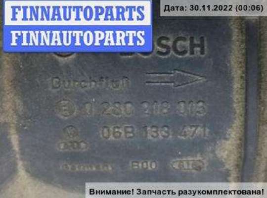 Корпус воздушного фильтра на Volkswagen Passat B5 (3B)