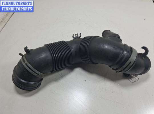 купить Патрубок турбины на Volkswagen Caddy (2004-2010)