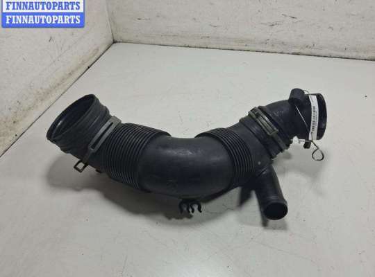 купить Патрубок турбины на Volkswagen Caddy (2004-2010)