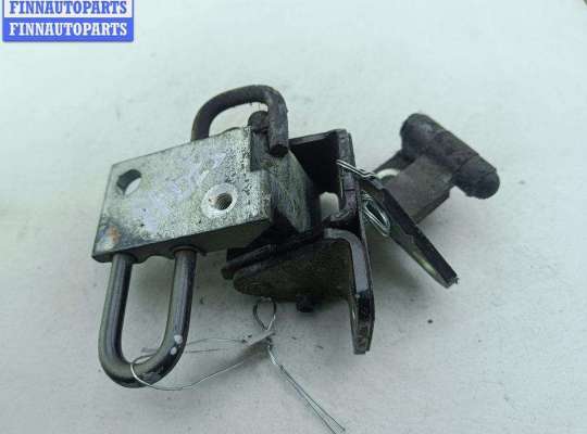 купить Петля двери задней левой на Volkswagen Passat B6