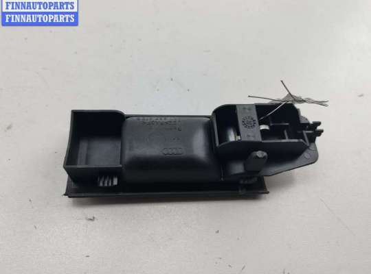 купить Ручка двери внутренняя передняя левая на Audi 100 C4 (1991-1994)