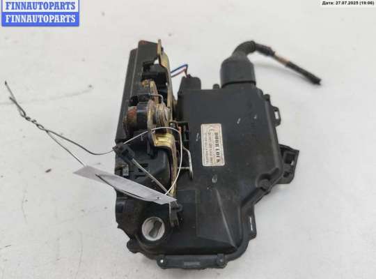 купить Замок двери передней левой на Volkswagen Passat B5