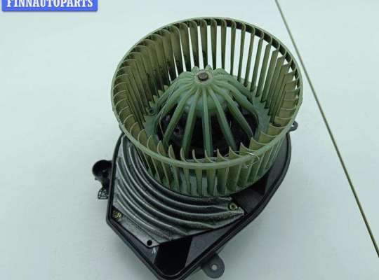 купить Двигатель отопителя (моторчик печки) на Volkswagen Passat B5