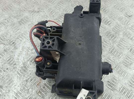 купить Блок предохранителей на Ford Transit (2006-2014)