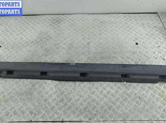 купить Накладка на порог наружная левая на Volkswagen Passat B6