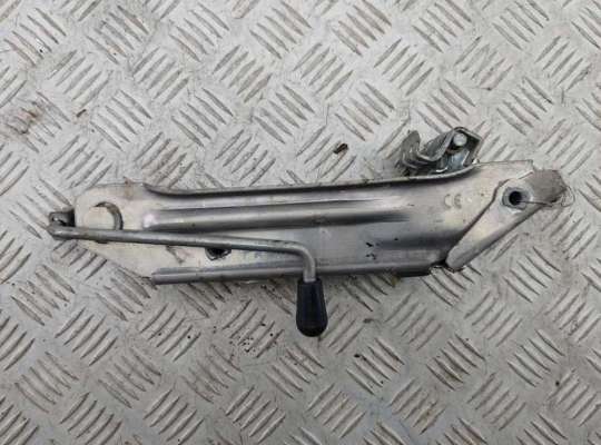 Купить Домкрат на Volkswagen Passat B5+ (GP) Домкрат VG2811258 на Volkswagen Passat B5+ (GP)