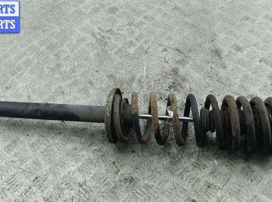 купить Стойка подвески задняя левая на Volkswagen Passat B4