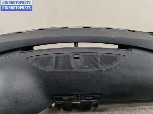 Панель передняя салона (Торпедо) на Volkswagen Passat B6 (3C)