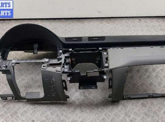 Панель приборная (торпедо) VG2665428 на Volkswagen Passat B6