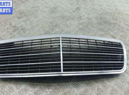 купить Решетка радиатора на Mercedes E-Class W210 (1995-2002)