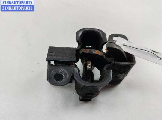 Замок капота на Mercedes-Benz E (W211)