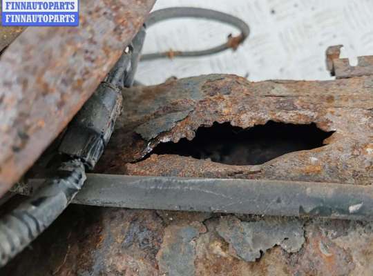 купить Рычаг подвески задний правый на Mitsubishi Space Wagon (1998-2004)