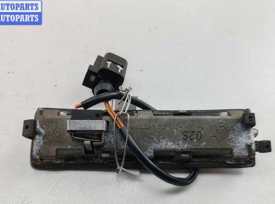 купить Кнопка открывания багажника на Volkswagen Passat B5+ (GP)