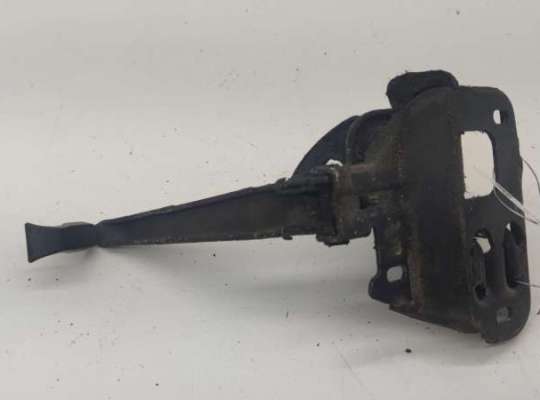 купить Замок капота на Audi A4 B5 (1994-2001)