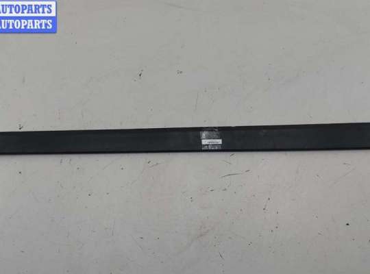 купить Молдинг двери передней правой на Audi A4 B6 (2001-2004)